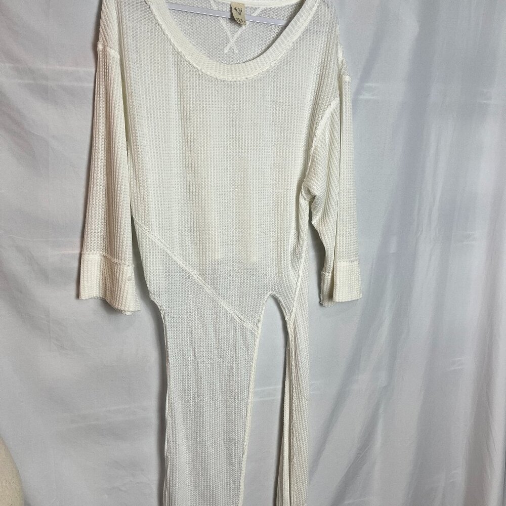 Women's White We the Free Pullover, tie front, oversized long sleeve Top Size S